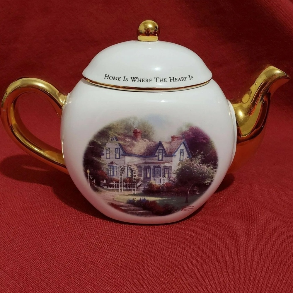 THOMAS KINKADE "Home is Where the Heart Is II" teleflora Teapot with Gold Trim